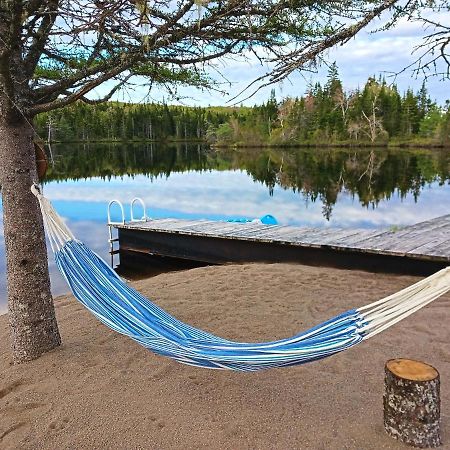 Fiddler'S Lake Escape Gabarus 外观 照片